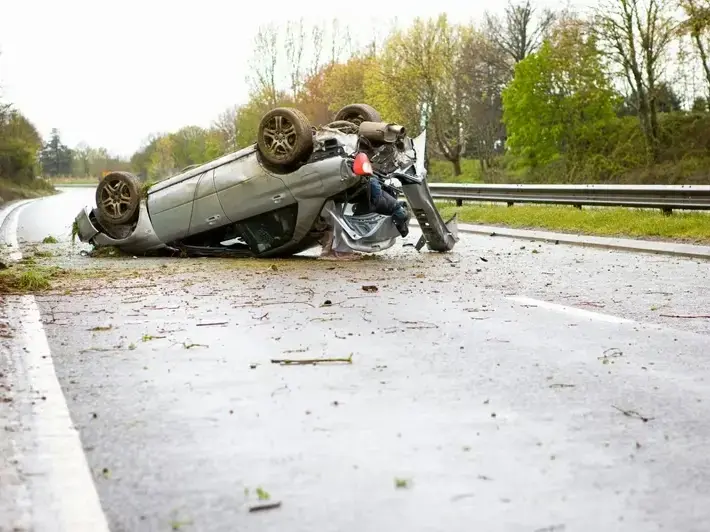Mesa illegal left turn accident attorney reviewing crash evidence near Downtown Mesa intersection