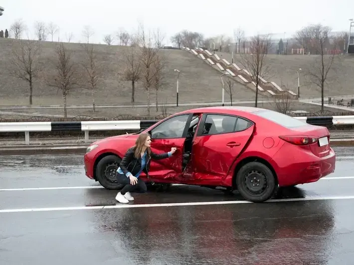 car accident legal consultation for illegal left turn crash near Gilbert Heritage District