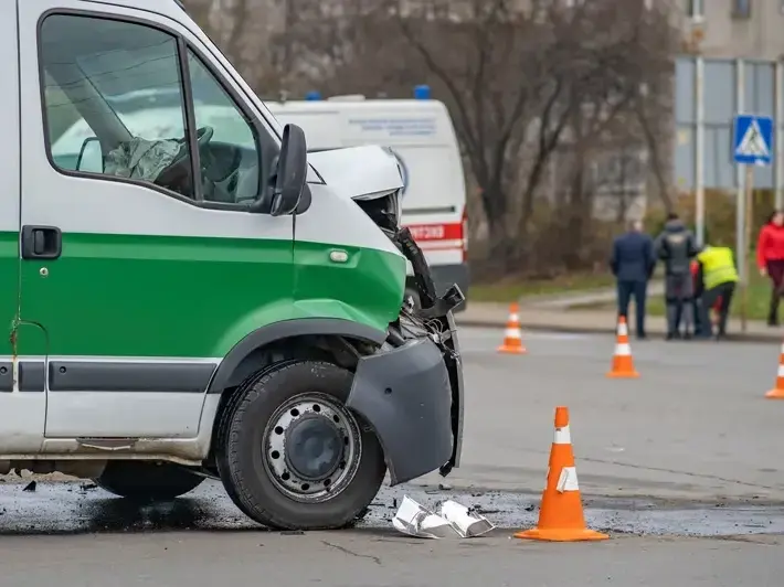 Legal case review for Mesa left turn accident with traffic analysis near Hohokam Stadium